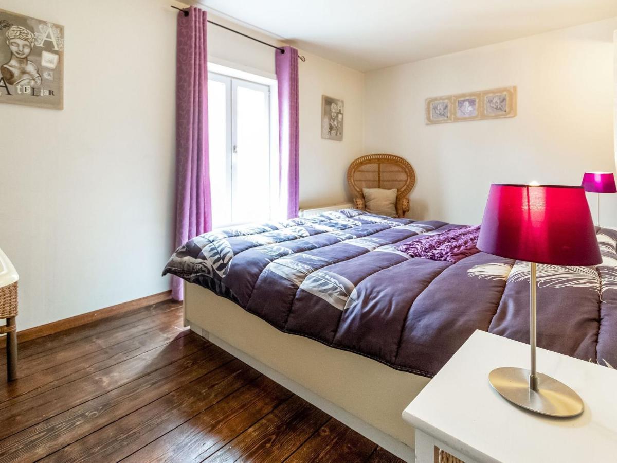 Town House With View Over The 3 Towers Of Bruges Room photo